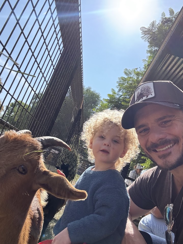 Jason with his daughter Maya